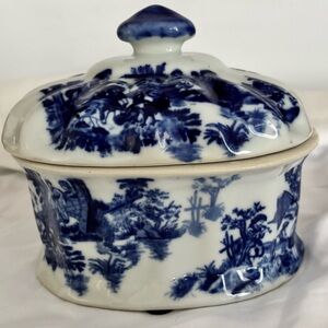 Victoria Ware Victorian-Style Covered Dish | Royal Coat of Arms Decor